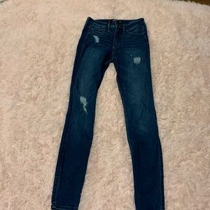 Hollister jeans size 3 long distressed
